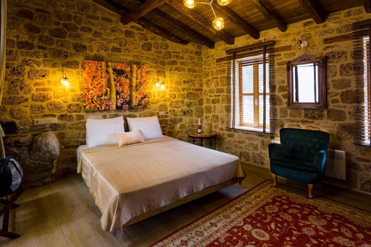 Blossom Rooms & Suite Veria  Bagian luar foto