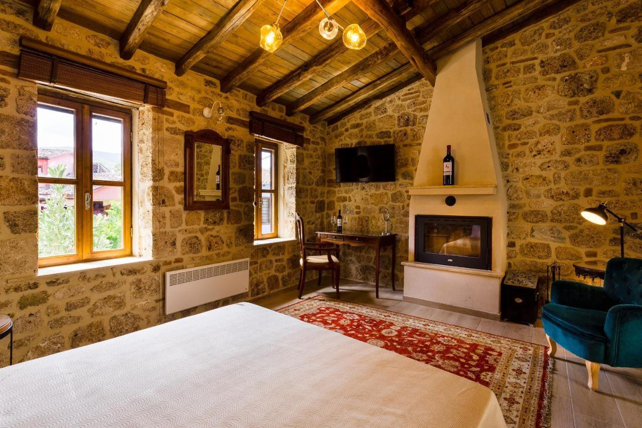 Blossom Rooms & Suite Veria  Bagian luar foto