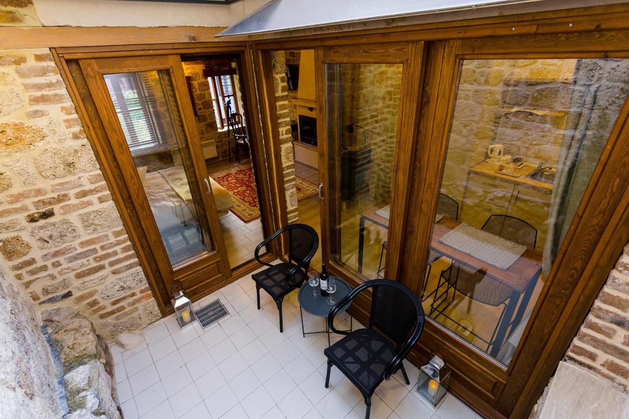 Blossom Rooms & Suite Veria  Bagian luar foto