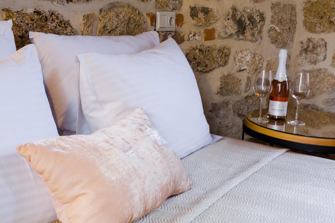 Blossom Rooms & Suite Veria  Bagian luar foto